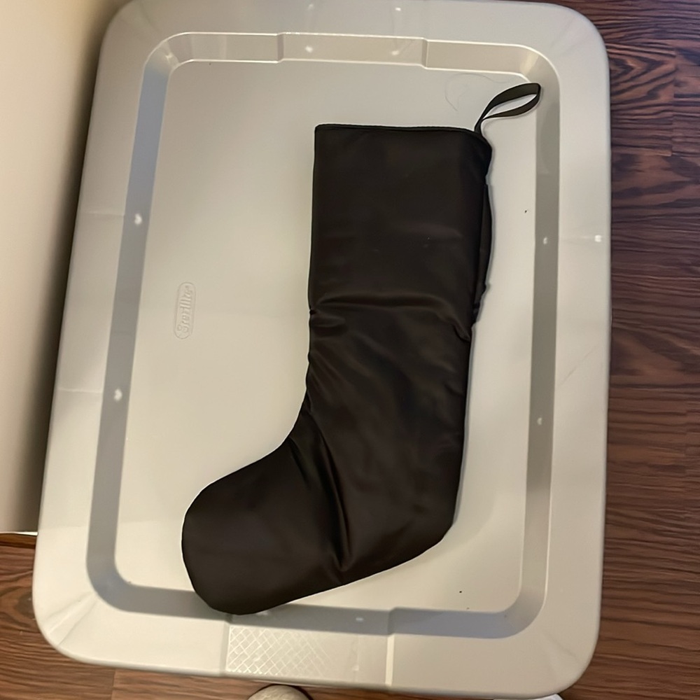 MAC stocking - Picture 2 of 2